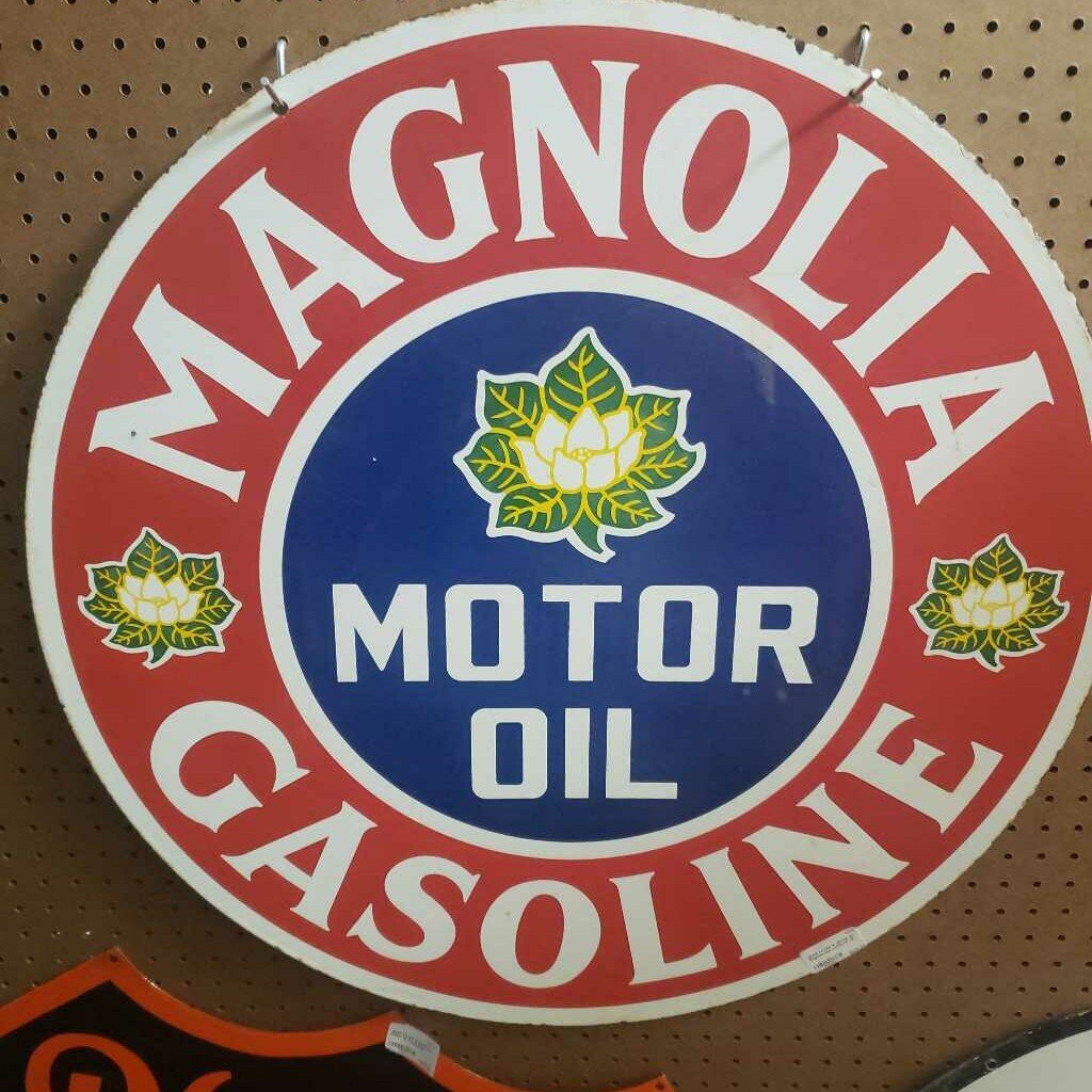 30" Magnolia Gas and Motor Oil